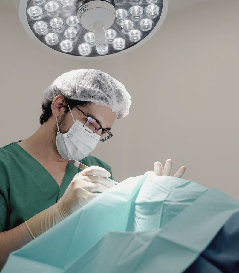 Specialists in Complex Cases of Hair Transplant with Unshaven FUE Technique Specialists in Complex Cases of Hair Transplant with Unshaven FUE Technique